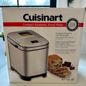 NEW Cuisinart automatic bread maker.